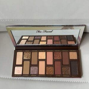 Too Faced SUNSET STRIPPED Born This Way Eyeshadow Palette